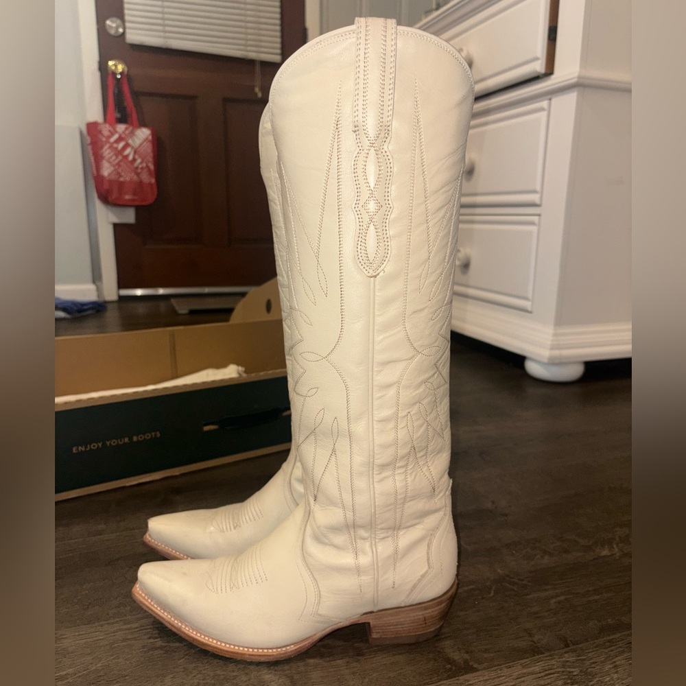 Tecovas Loretta Cream Cowboy Boots - Picture 4 of 7